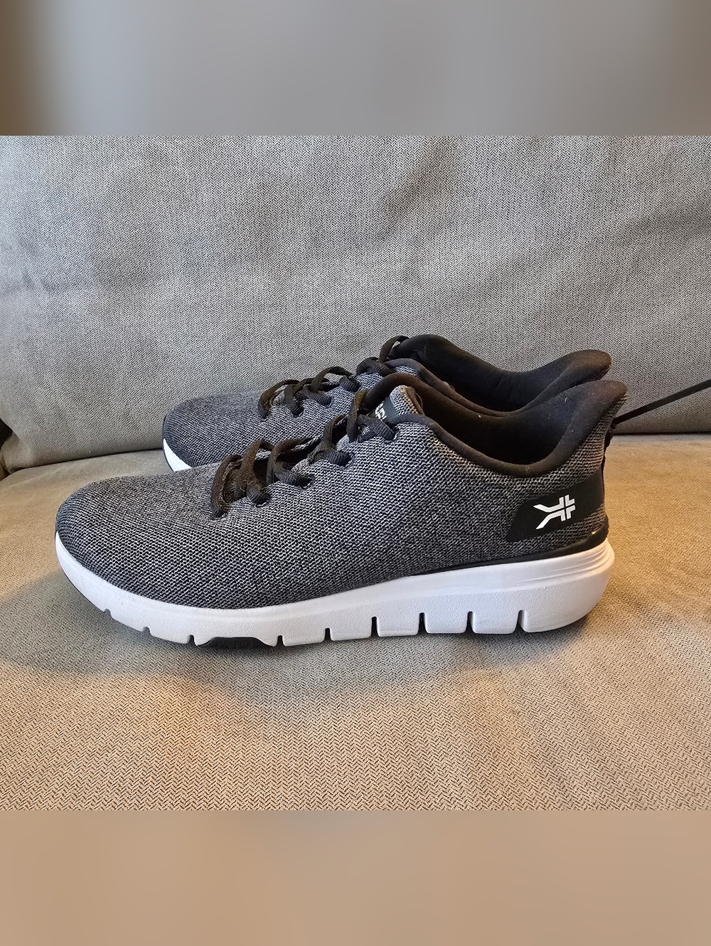 KURU Flex Via Men's Grey Knit Lightweight Athletic Sneakers 10.5 Wide